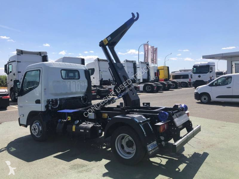 Furgoneta Fuso