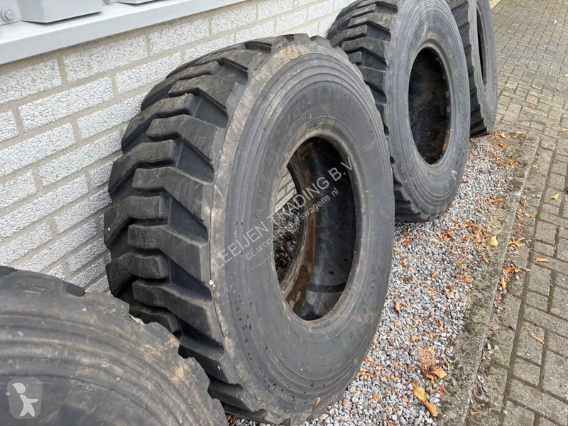Samochód dostawczy Michelin Used 335/80R 20 XZL...