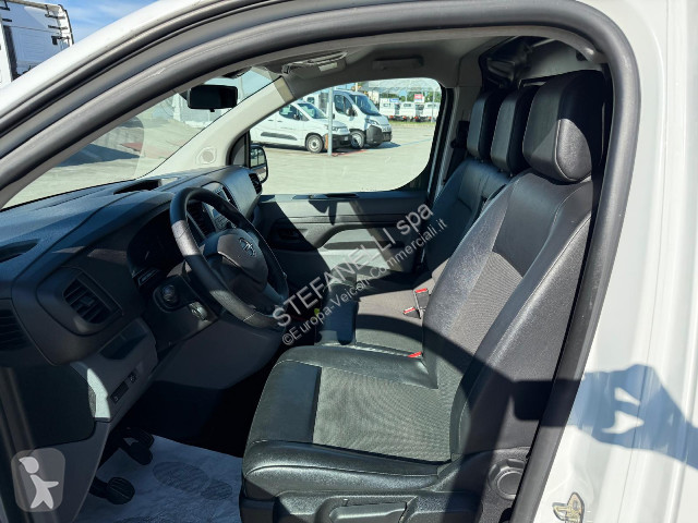 عربة نفعية Opel VIVARO 1.5 120 L2H1