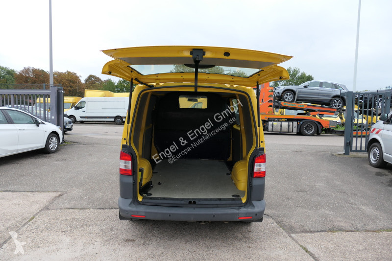 Véhicule utilitaire Volkswagen T5 Transporter...