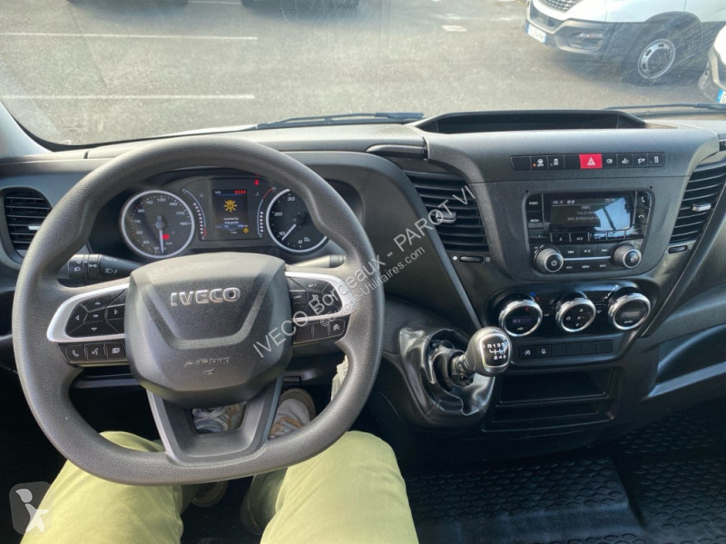 Furgoneta Iveco 35C14 D empattement 4100