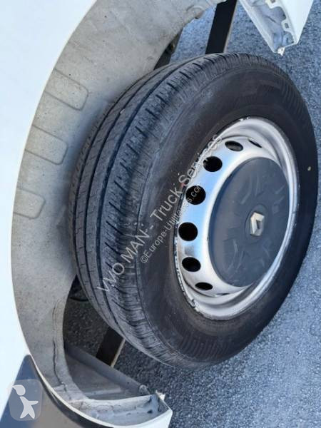 عربة نفعية Renault