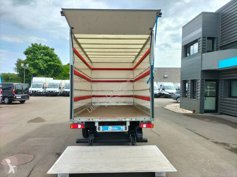 Лекотоварен автомобил Iveco