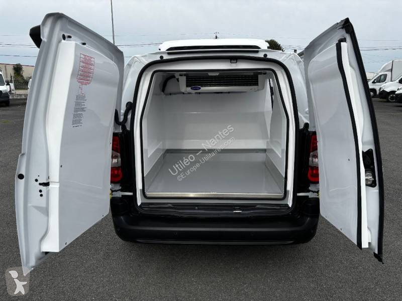 Véhicule utilitaire Peugeot