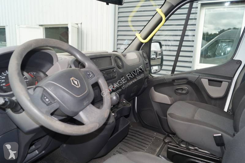 عربة نفعية Renault