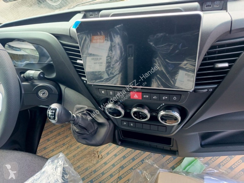 عربة نفعية Iveco