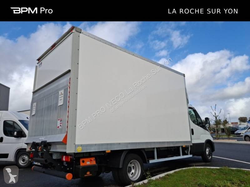 عربة نفعية Iveco