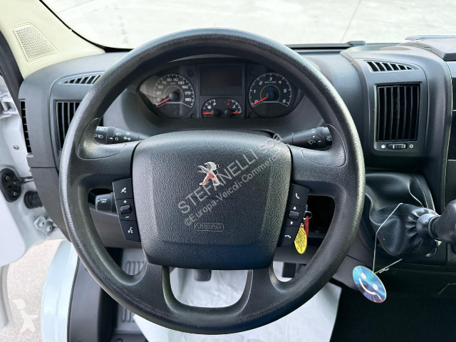 عربة نفعية Peugeot BOXER 28 L1H1 120