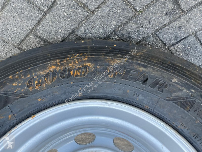 Samochód dostawczy Goodyear KMAX S 315/80R22.5...