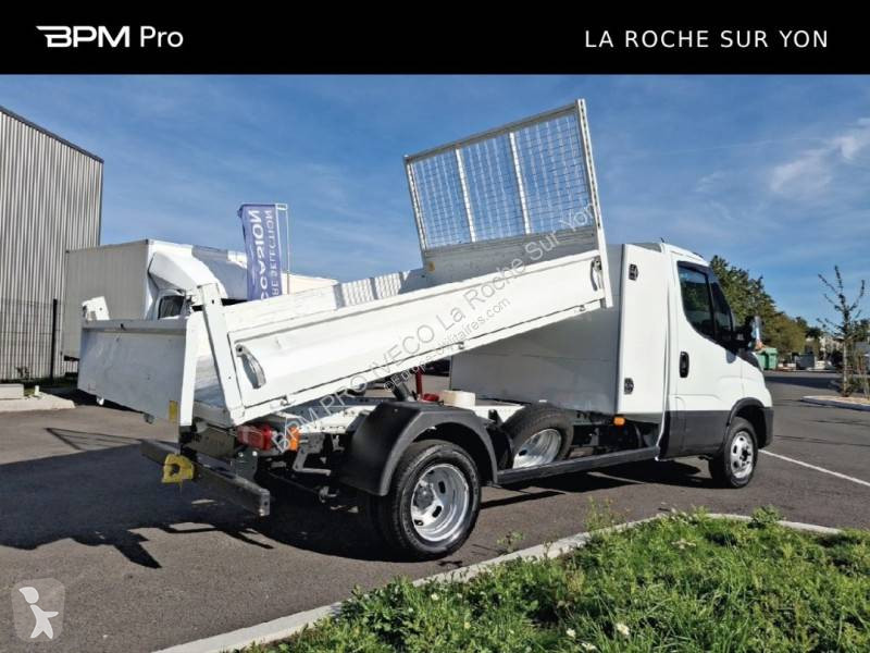 عربة نفعية Iveco