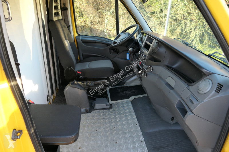 Samochód dostawczy Iveco Daily 35 S11 C30C...