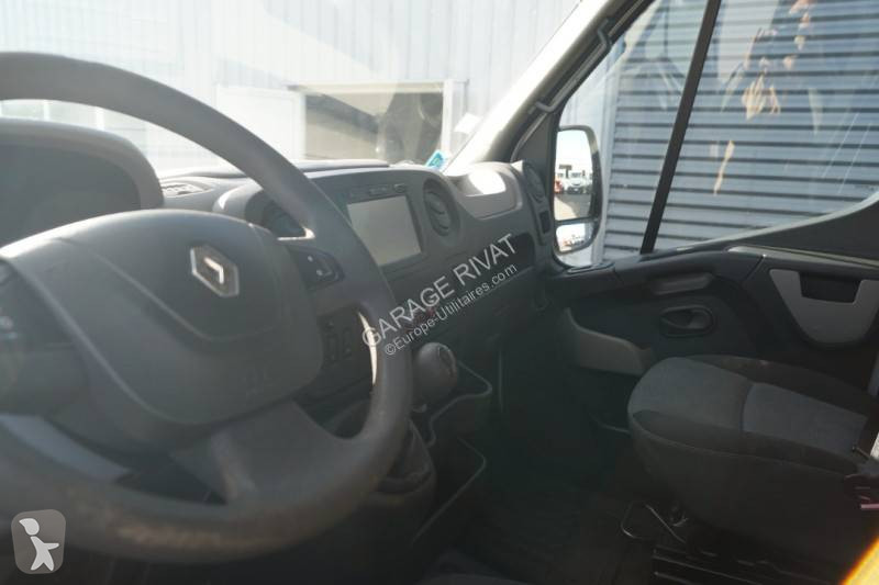 عربة نفعية Renault