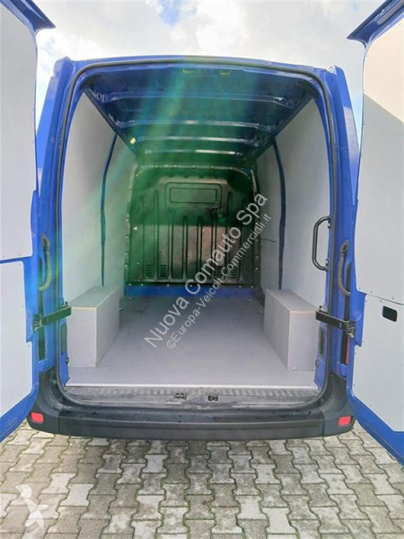 Renault III 2019 Transporter