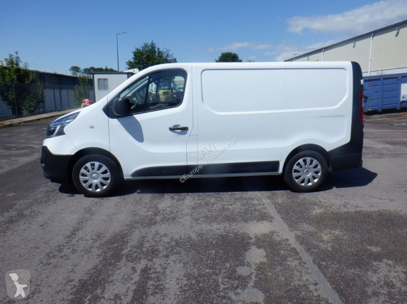 Véhicule utilitaire Renault TRAFIC III FG L1H1...