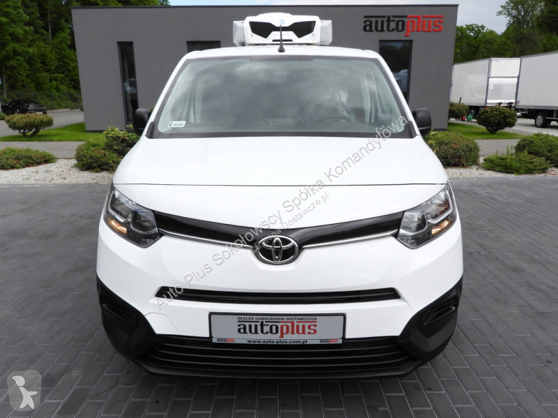 Véhicule utilitaire Toyota CITY