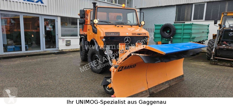 آلة لصيانة الطرق Unimog U1400 Winterdienst