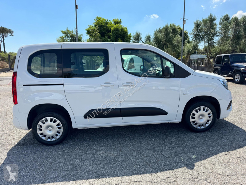 Véhicule utilitaire Opel