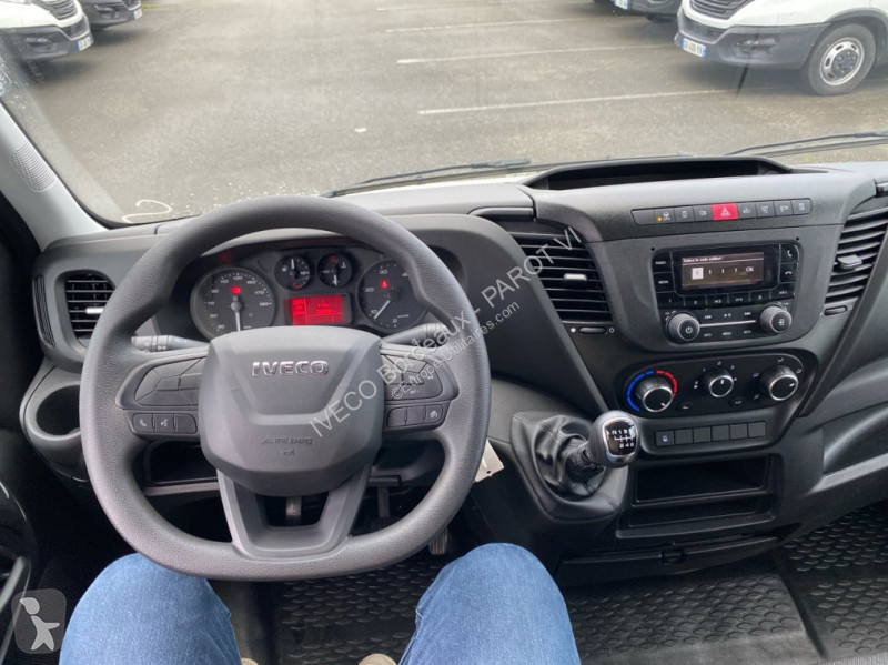 Furgoneta Iveco 35C16H3.0 empattement 4100