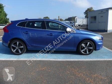 Samochód dostawczy Volvo V40 D3 150CH R-DESIGN...