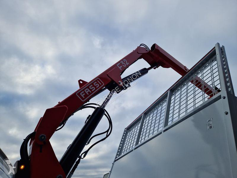 Véhicule utilitaire Iveco 35-160 BENNE + GRUE...