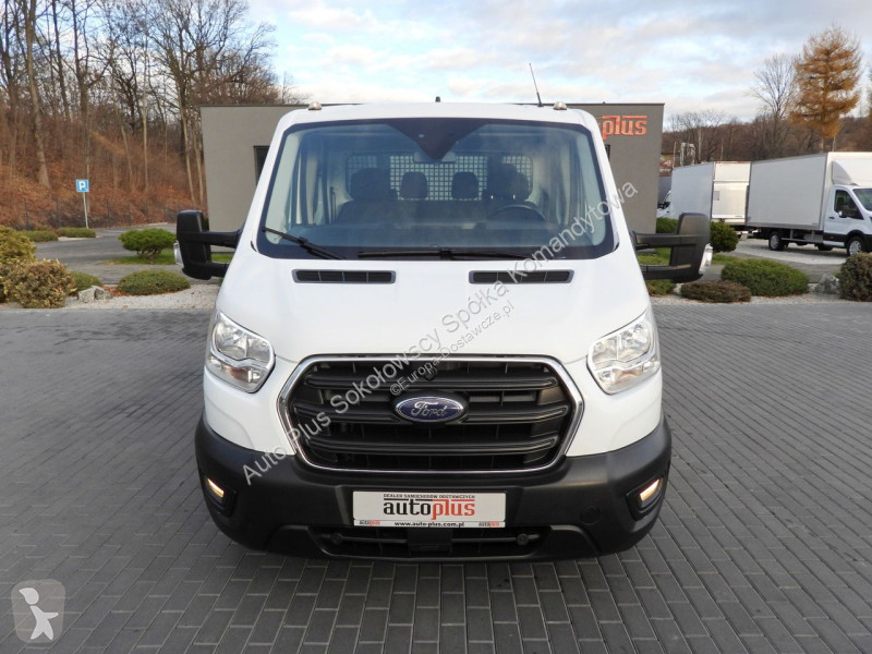 Samochód dostawczy Ford 4 x 4 TRANSIT