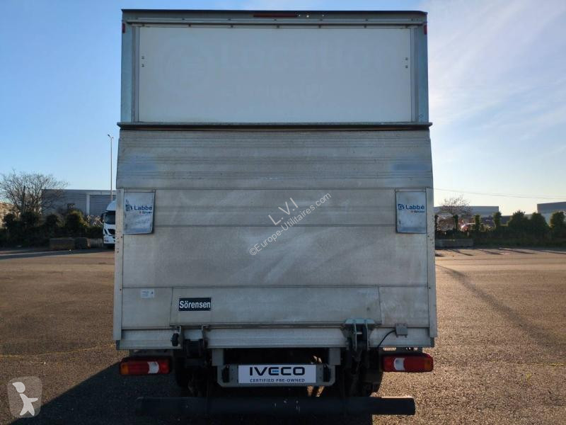 Véhicule utilitaire Iveco CCb 35C16H3.0...