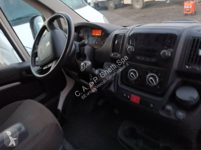 Veicolo commerciale Peugeot Boxer 330