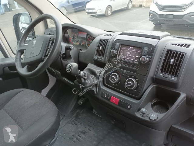 Peugeot Boxer 330 Transporter