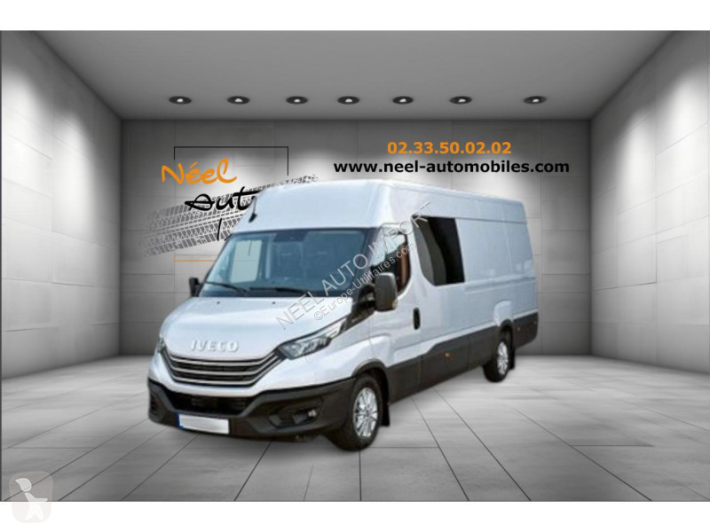 Véhicule utilitaire Iveco DAILY L4H2 DOUBLE...