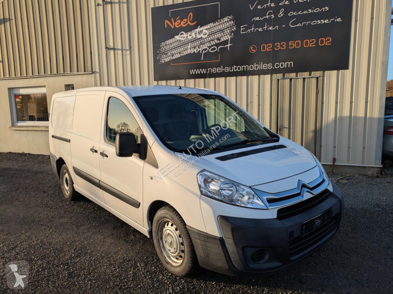Véhicule utilitaire Citroën JUMPY II L2H1 1.6...