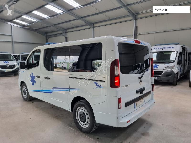 عربة نفعية Renault TRAFIC