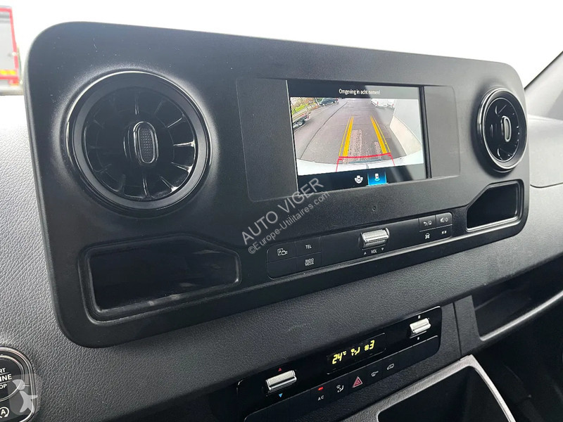 Samochód dostawczy Mercedes 315...