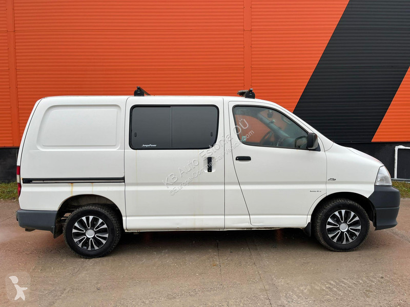 Samochód dostawczy Toyota 4x4 HiAce