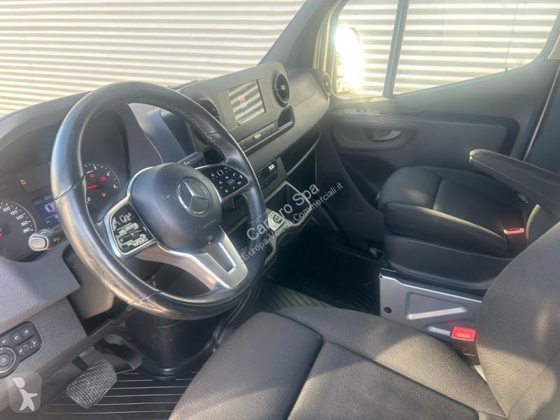عربة نفعية Mercedes II 316 E6 2013