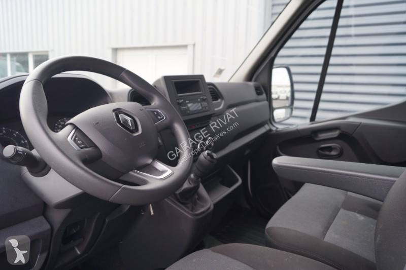 عربة نفعية Renault