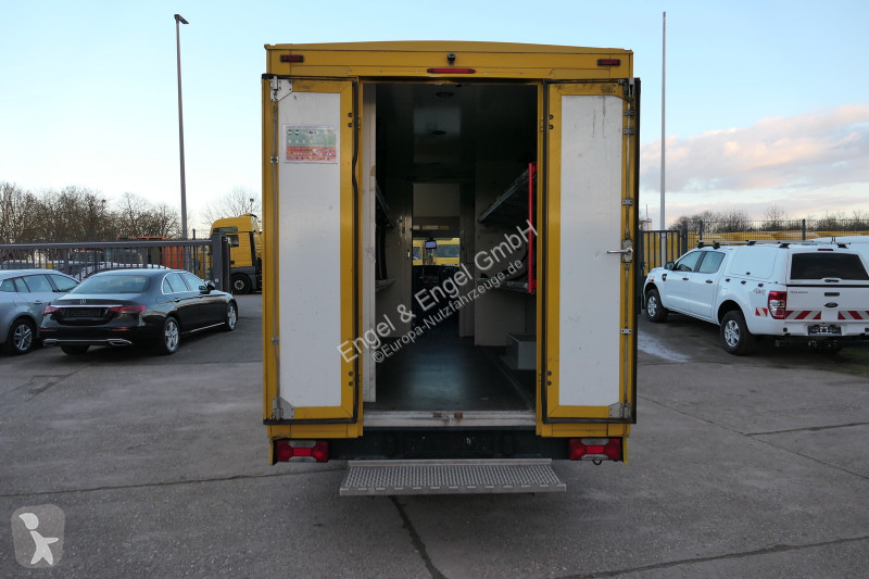 Iveco Daily 35 S11 C30C AUTOMATIK KAMERA Regale...