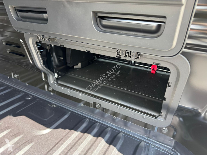 Furgoneta Renault L1H1 3T BLUE DCI 170 BVA9...