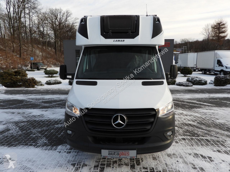 Samochód dostawczy Mercedes 23ASTER