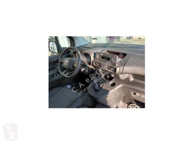 Furgoneta Toyota Mod. Vers.