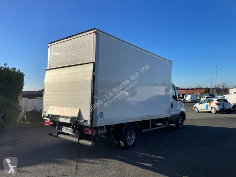Furgoneta Iveco
