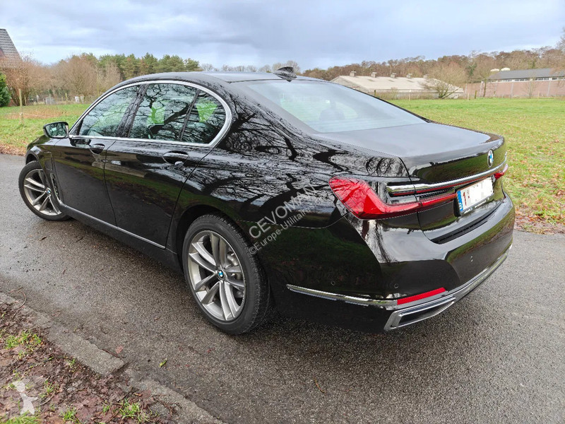 عربة نفعية BMW 745e PHEV 7 Serie