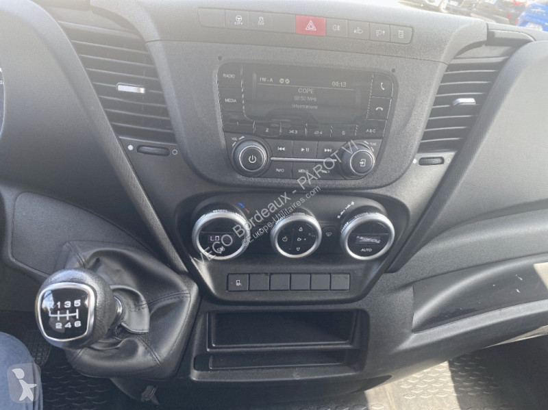 Iveco 35C16H3.0 empattement 4100 Transporter