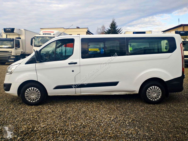 Samochód dostawczy Ford L2 9 Seater Low Mileage
