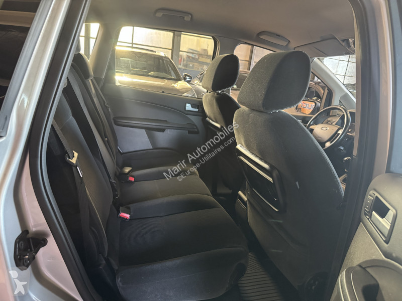 Veículo utilitário Ford C-MAX
