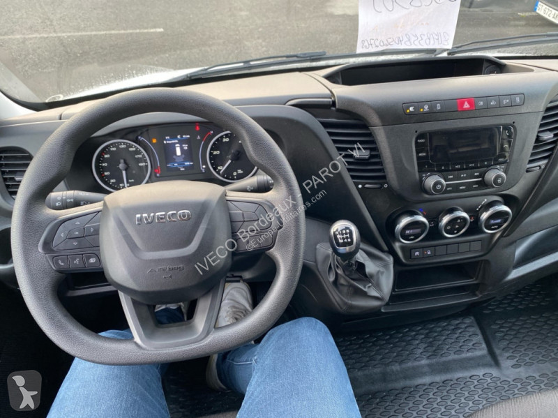 Коммерческий автомобиль Iveco 35S16 V16