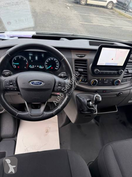 Samochód dostawczy Ford