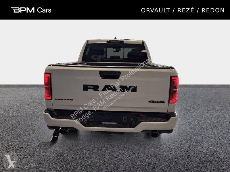 Samochód dostawczy Dodge RAM 1500 CREW CAB 4X4