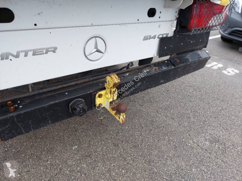 Samochód dostawczy Mercedes