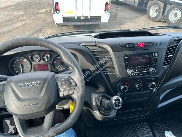 Лекотоварен автомобил Iveco