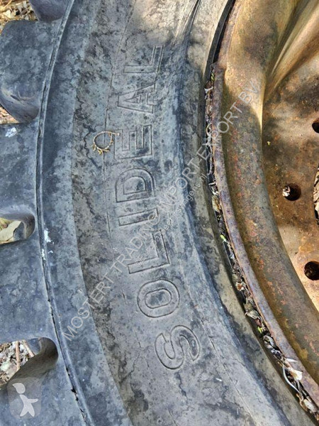8.25-20 Solid 8.25-20 Tire – Solid Tire –...